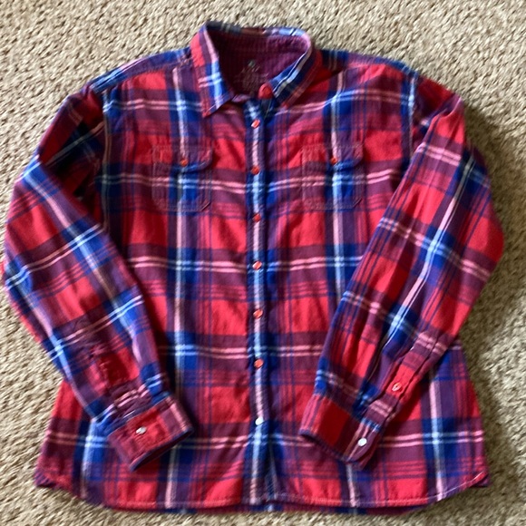 KUHL Women's Plaid Button-Up shirt - Picture 3 of 11